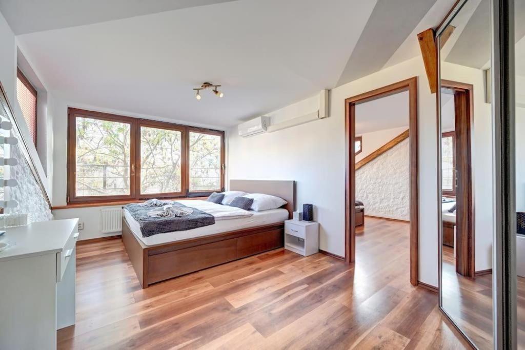 Da Ve - Da Toi Appartement Praag Buitenkant foto